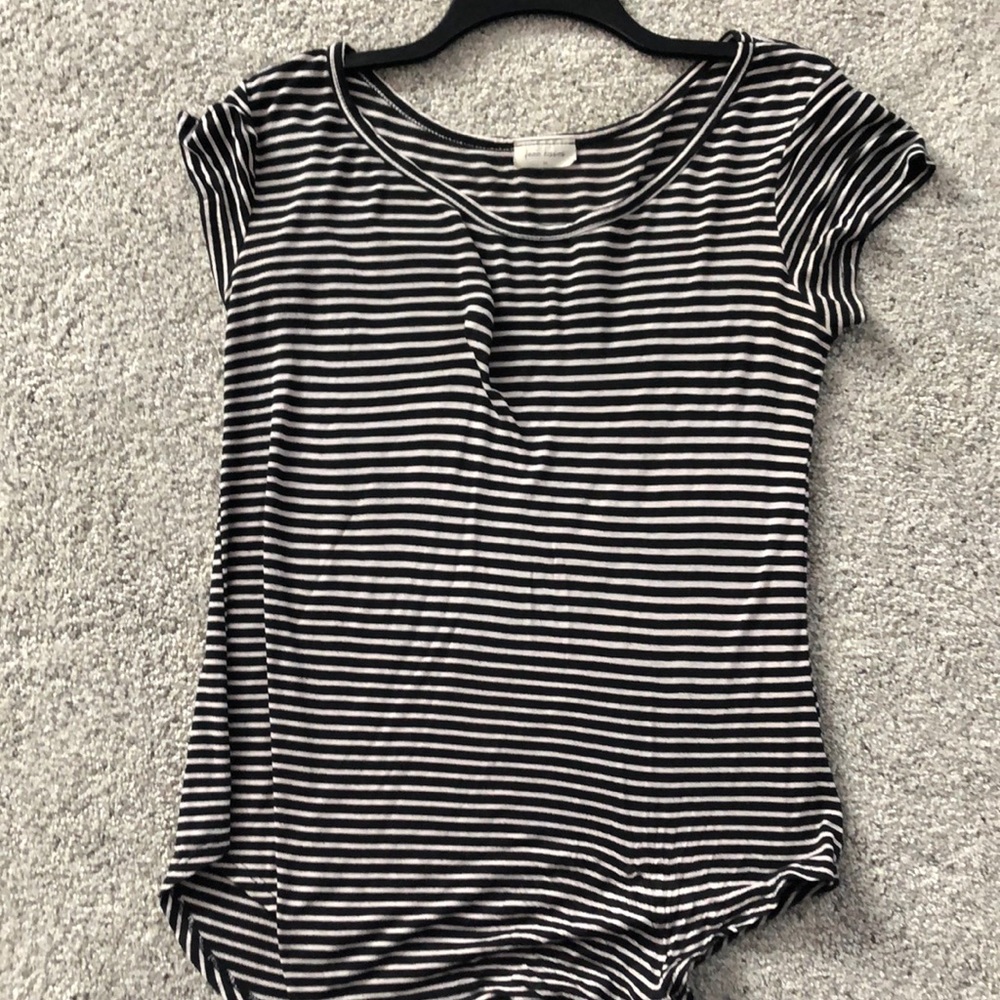 Black and white tee